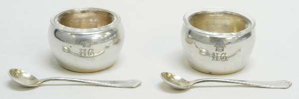 Austria Sterling Hollowware Individual Open Salt w/Crysal Liner&SaltSpoon-Pair