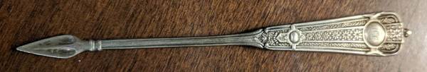 Ribbon (Sterling, 1870, No Monograms) Solid Nut Pick