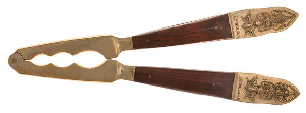 Siam-Brown (Brass)-Brown Handle Solid Nut Cracker