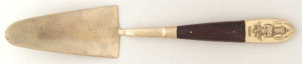 Siam-Brown (Brass)-Brown Handle Solid Pie Server