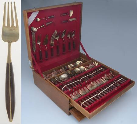 Bronzeware w/Rosewood Handle 72 Piece Set