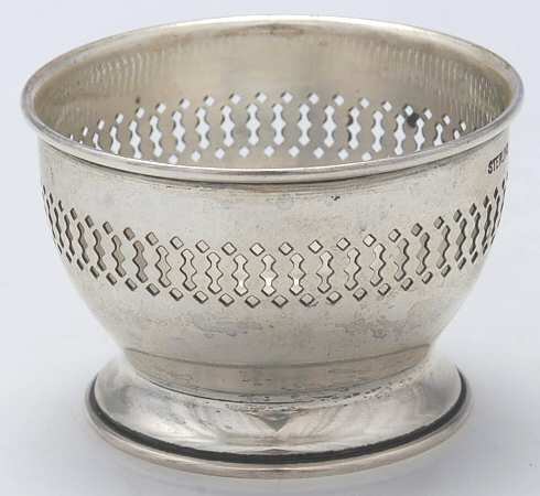 7597 (Sterling, Hollowware) Individual Open Salt-No Cobalt Liner