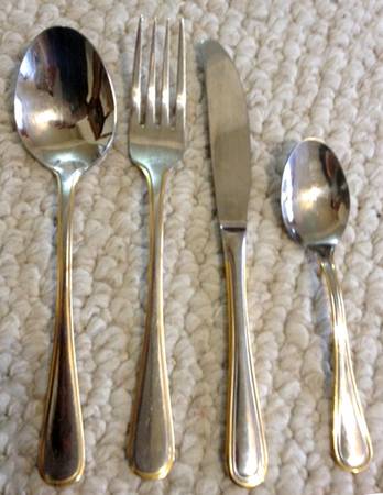 UNF1559 (Stainless, Gold Accent) Fork