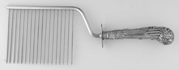 UNF2172 (Sterling) Cake Breaker with Silverplate Prongs