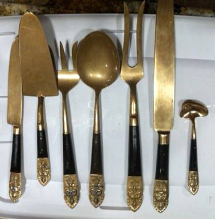 Hong Kong (Brass) Solid Pie Server