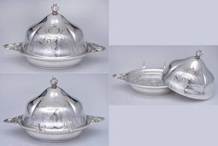 9560 (Silverplate, Hollowware) Round Covered Butter with Glass Liner