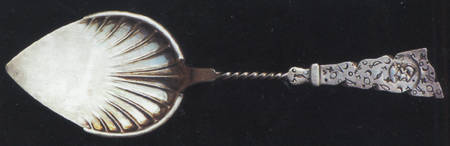 Medallion (Sterling, 1885) Large Solid Pie Knife