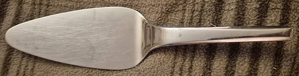 Helsinki (Stainless) Pie and Cake Server, Solid Piece