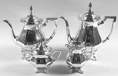 Alden (Silverplate, Hollowware) (4 Piece) Silverplate Tea Set