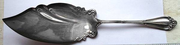 Astoria (Silverplate, 1898, No Monograms) Large Solid Fish Serving Knife