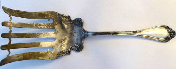 Astoria (Silverplate, 1898, No Monograms) Large Solid Asparagus Serving Fork