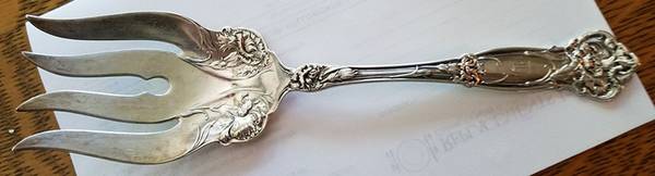 Carnation (Sterling, 1909) Large Solid Fish Serving Fork