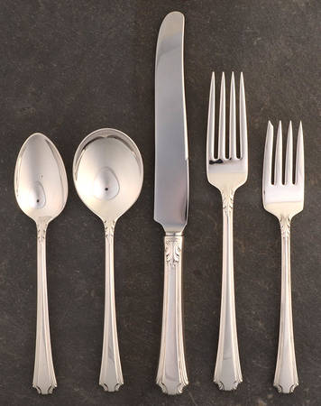 Georgian Colonial (Sterling, 1932) 5 Piece Place Size Setting