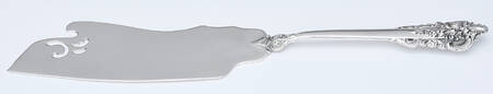 Grande Baroque (Sterling, 1941) Solid Ice Cream Slicer