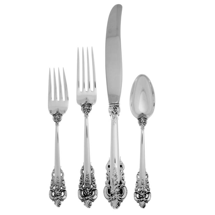 Grande Baroque (Sterling, 1941) 32  Piece Estate Set