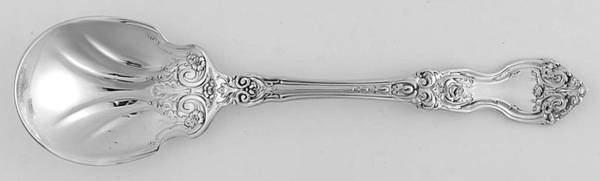 La Reine (Sterling, 1921, No Monograms) Sugar Spoon by Wallace Silver