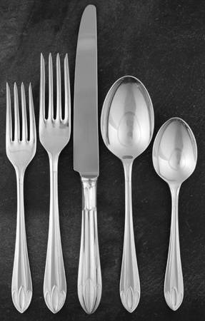 Lily (Silverplate) 5 Piece Place Setting