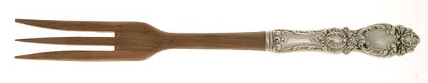 Lucerne (Sterling, 1896, No Monograms) Salad Serving Fork with Wooden Prongs