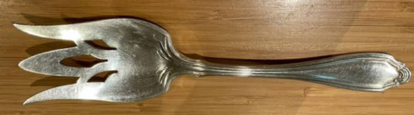 Marquette (Silverplate, 1911) Solid Salad Serving Fork