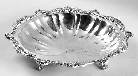 Royal English (Silverplate, Hollowware) Small Plated Shell Bon Bon Bowl