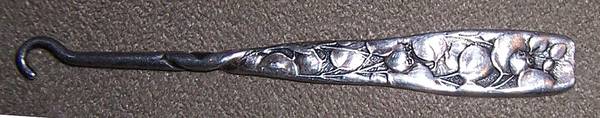Berry (Sterling, 1880) Button Hook Small Solid Piece