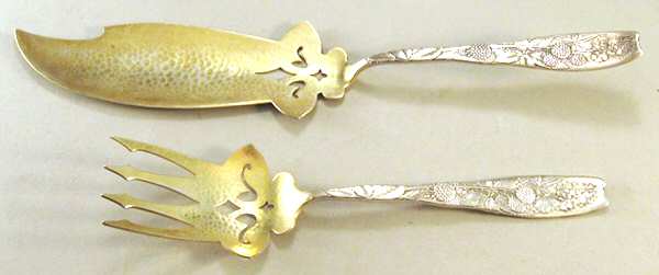 Berry (Sterling, 1880) 2 Piece Large Solid Fish Serving Set