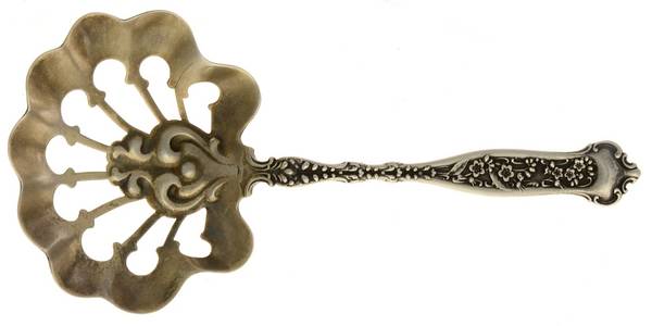 Dresden (Sterling, 1896) Solid Bon Bon Spoon with Pierced Bowl