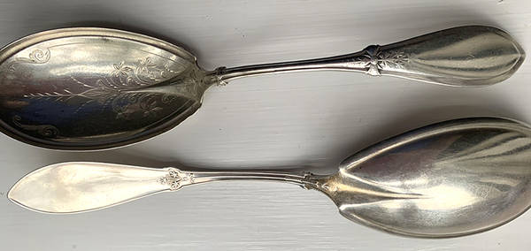 Italian (Sterling, 1880) Brightcut Solid Large Berry/Casserole Spoon