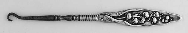 Lily of The Valley (Sterling, 1885, No Monograms) Small Button Hook w/Solid Sterling Handle