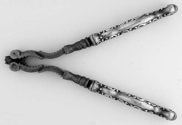 Louis XV (Sterling, 1891) Silverplate Grip Nut Cracker