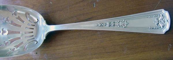 Oriana (Sterling, 1916) Pierced Tablespoon (Serving Spoon)