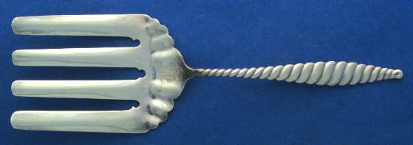 Oval Twist (Sterling, 1880) Large Solid Asparagus Serving Fork