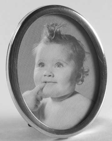 Pewter Hollowware Oval Frame