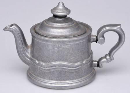 Country French (Armetale, Hollowware, Satin) Tea Pot