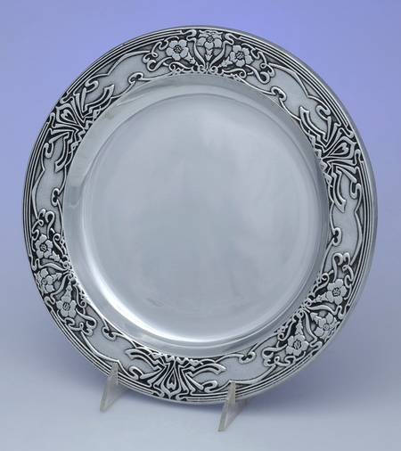 Fleurs Nouveau (Armetale, Hollowware) 10" Dinner Plate