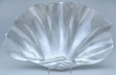 Armetale Hollowware (Non-Silver) Centerpiece Tray