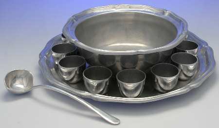 Queen Anne (Armetale, Hollowware, Glossy) 15 Piece Punch Set