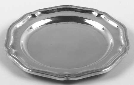 Queen Anne (Armetale, Hollowware, Glossy) Bread and Butter Plate