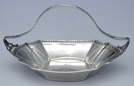 Sterling Hollowware 6" Handled Basket