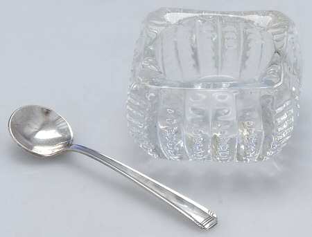 John & Priscilla (Sterling, 1940, No Monos) Salt Spoon with Crystal Dip by Westmorland Silver