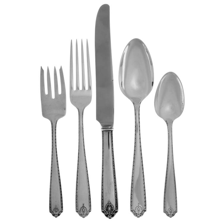 Lady Hilton (Sterling, 1940, No Monograms) 40  Piece Estate Set