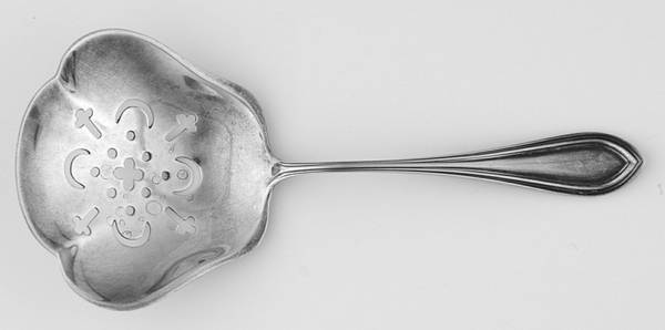 King Philip (Sterling, 1904) Solid Bon Bon Spoon