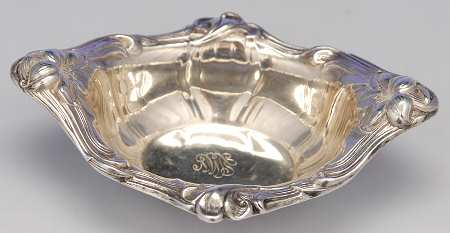 Lily (Sterling, 1902, No Monograms) Nut Dish