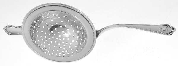 Marlborough (Sterling, 1918) Solid Individual Overcup Tea Strainer