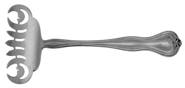 Mount Vernon (Sterling, 1907) Large Solid Tined Sardine Serving Fork