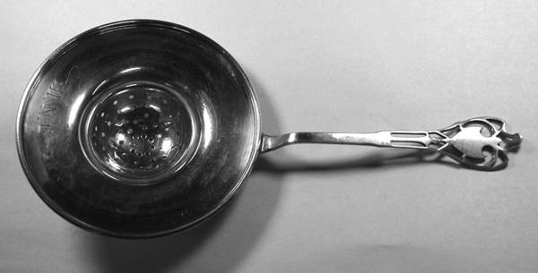 Putnam (Sterling, 1920) Individual Overcup Tea Strainer with Silverplate Bowl