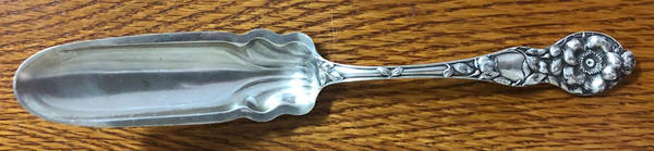 Wild Rose (Sterling, 1905) Jelly Scoop Solid Piece