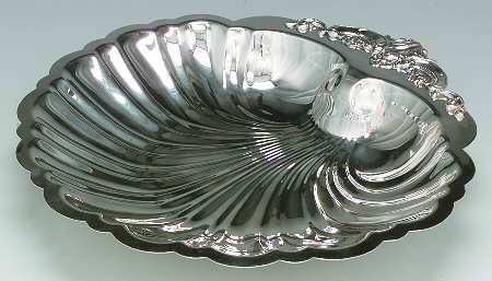 Baroque (Silverplate, Hollowware, Older) Shell Shape 3-Toed Centerpiece