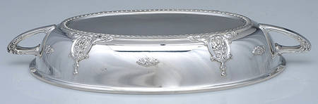 Rose Point (6702, Silverplate, Hollowware) 11" Oval Divided Vegetable (Top)