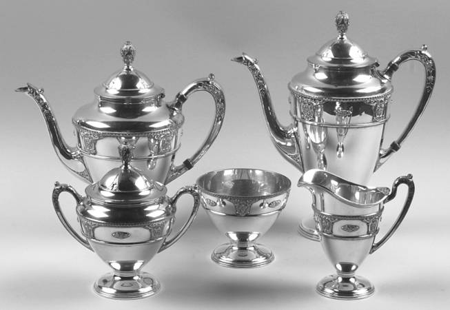 Rose Point (6702, Silverplate, Hollowware) 5-Piece Plated Tea Set (with Waste)